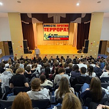 Эксперт Координационного центра ТюмГУ провел профилактические лекции в тюменском колледже